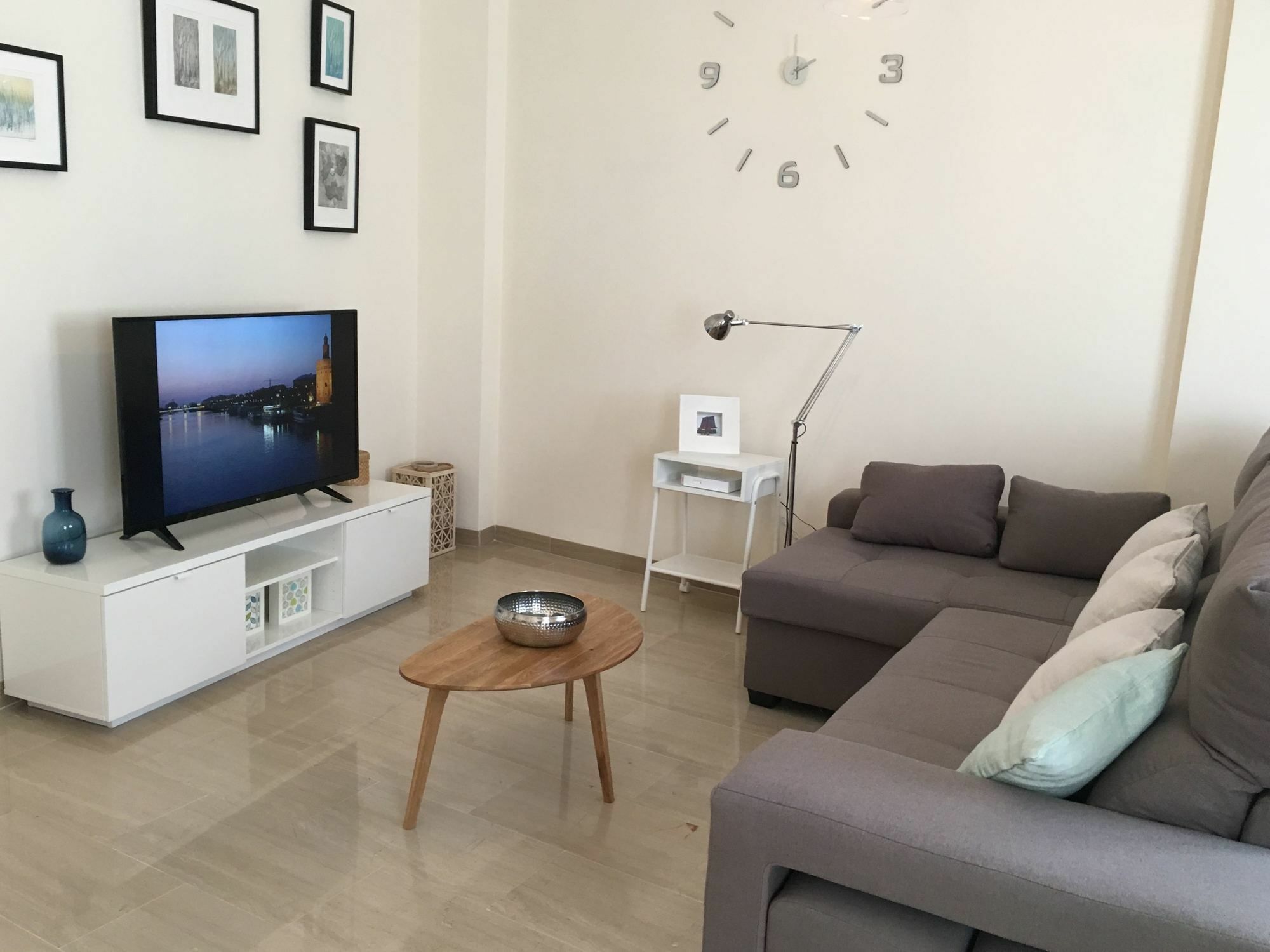 Teodosio Apartment Free Parking & Central Ac إشبيلية المظهر الخارجي الصورة
